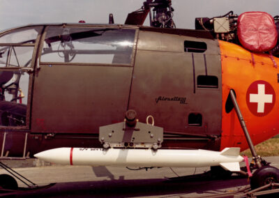 NATAK Le Bb zu Versuchszwecken an einem Sud- Aviation SE-3160 Alouette III Helikopter montiert. (© VBS/DDPS)